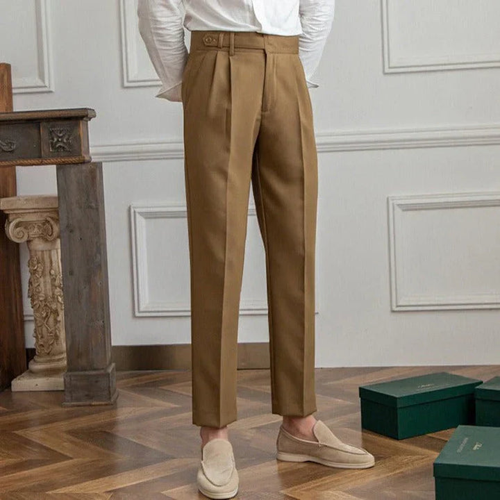Pantalon de costume homme à taille haute – Pantalon élégant en tissu avec plis sur la ceinture et coupe slim pour affaires, événements et tenue décontractée chic