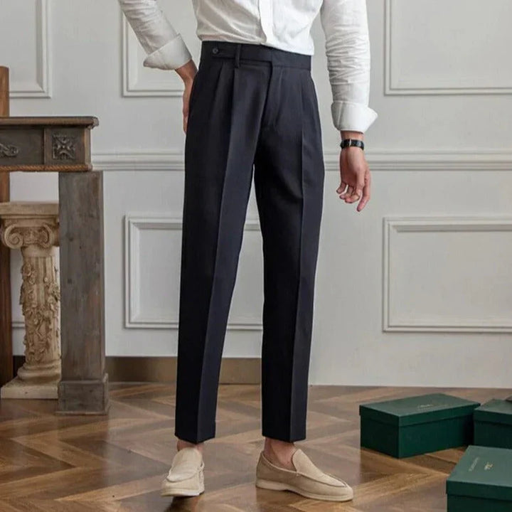 Pantalon de costume homme à taille haute – Pantalon élégant en tissu avec plis sur la ceinture et coupe slim pour affaires, événements et tenue décontractée chic