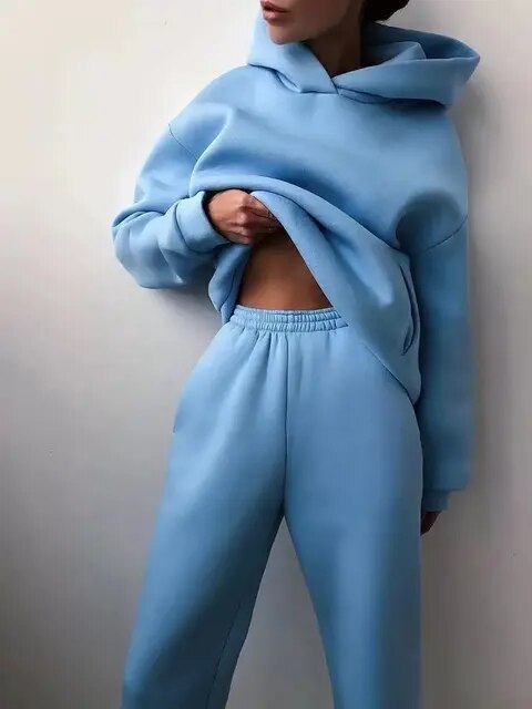 Set felpa con cappuccio e pantaloni da jogging per donna