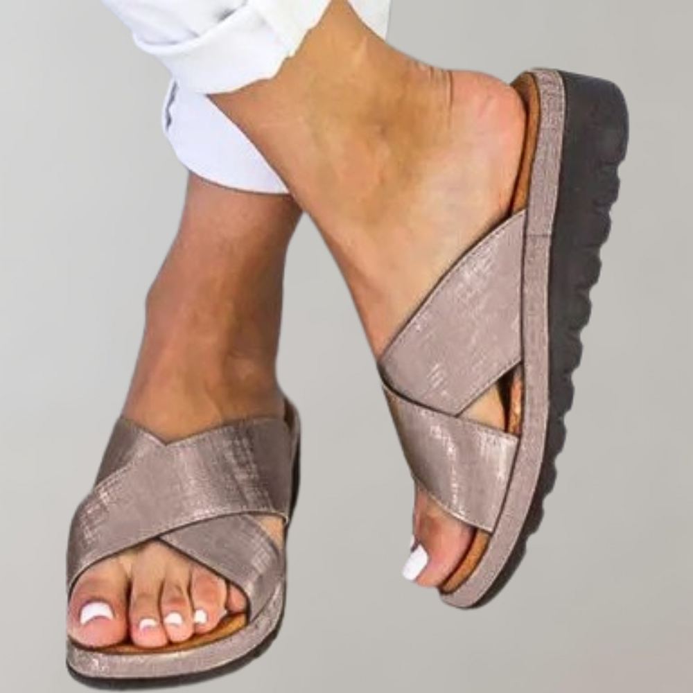 Sandales confort pour femmes – Mules noires à enfiler avec brides croisées