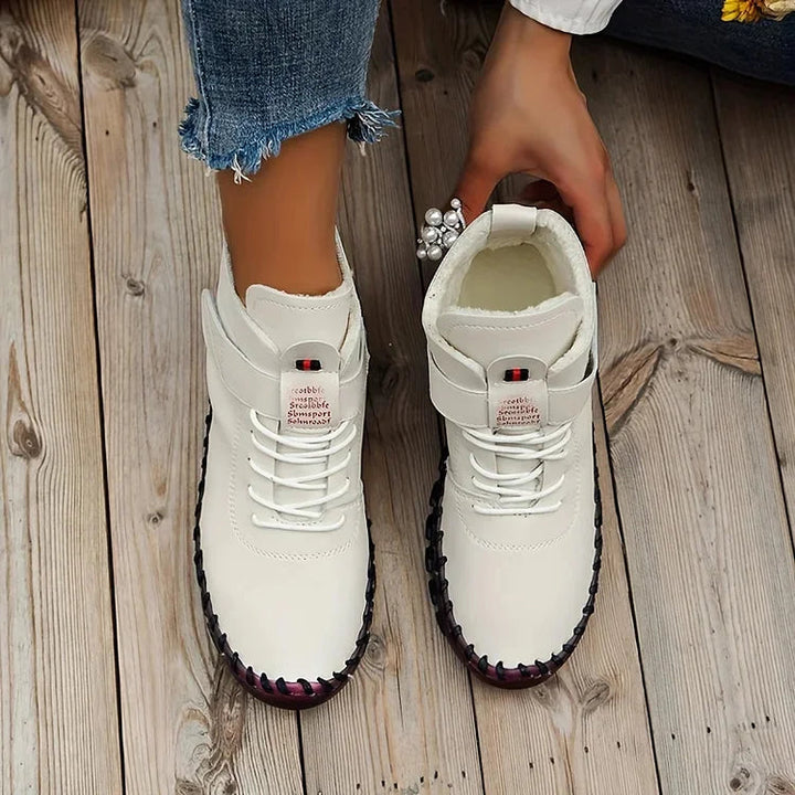 Casual ankle boots made of vegan leather with flat heel for women | Perfect for Casual Days