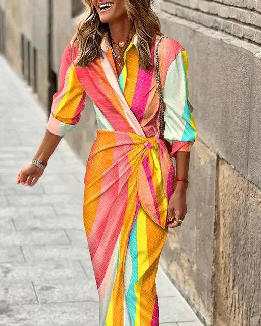 Abito avvolgente con stampa grafica e colletto a camicia – Elegante & Moderno