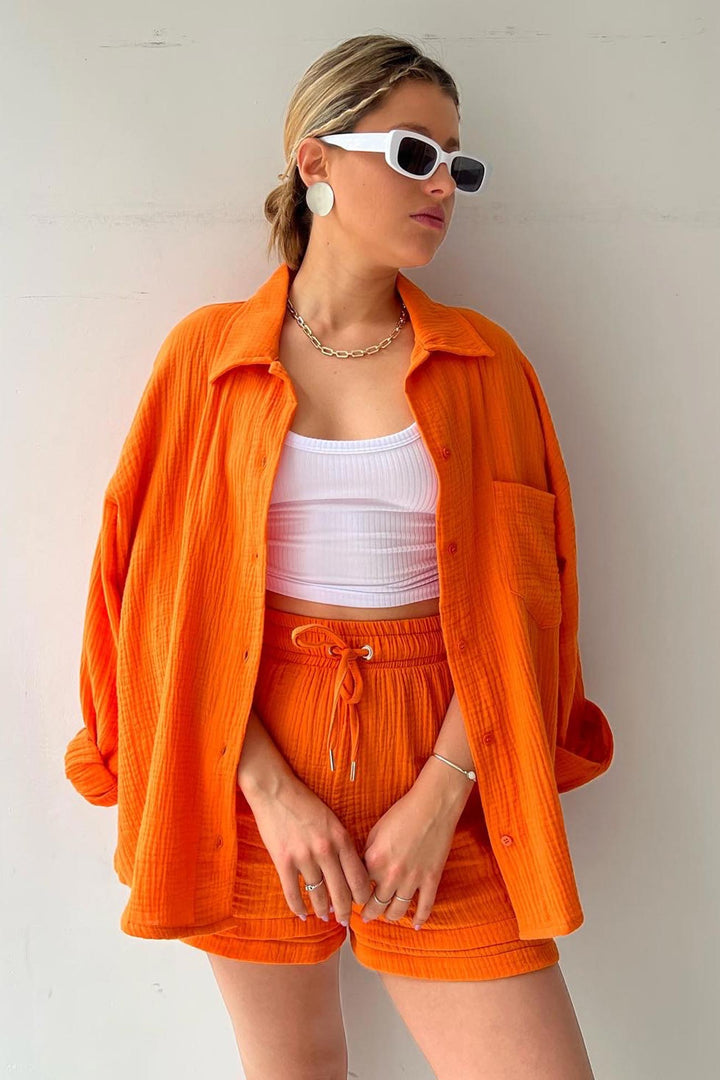 Set estivo da donna in due pezzi – Camicia oversize & shorts a vita alta in mussola di cotone