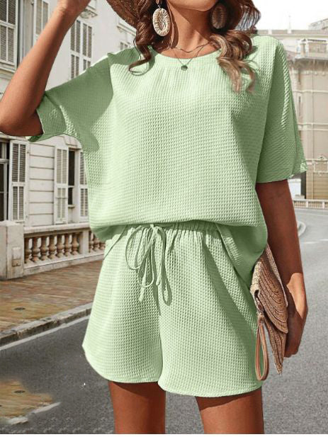 Zweiteiliges Lounge-Set aus Waffelstrick – Oversize Shirt & Shorts mit Kordelzug