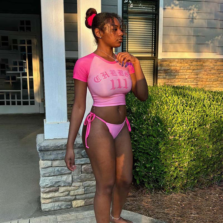 Damen Sportbikini mit kurzem Oberteil und verstellbaren Seitenbändern