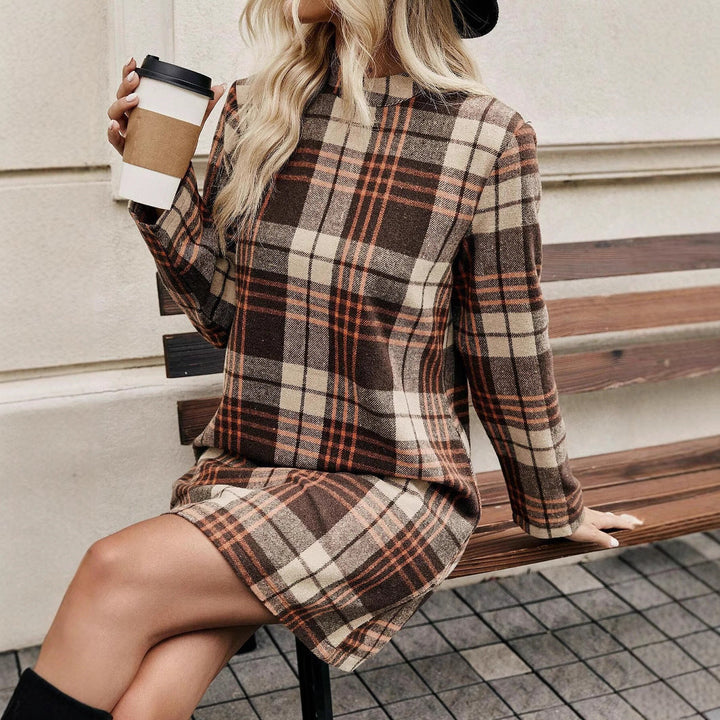 Women's flannel dress with fashionable check pattern and long sleeves