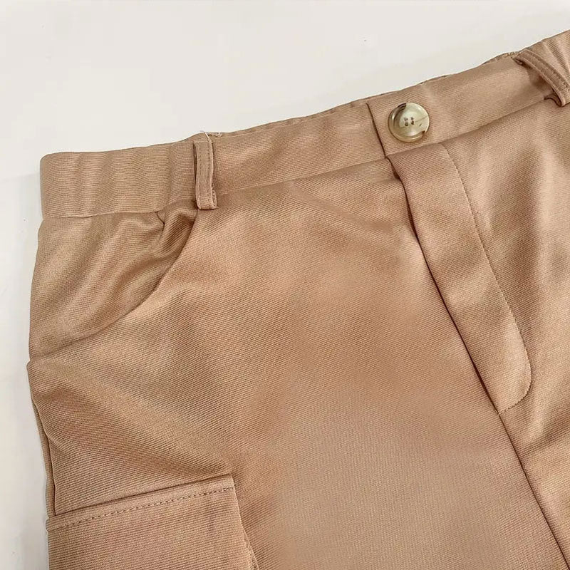 Minigonna cargo da donna con pratiche tasche laterali