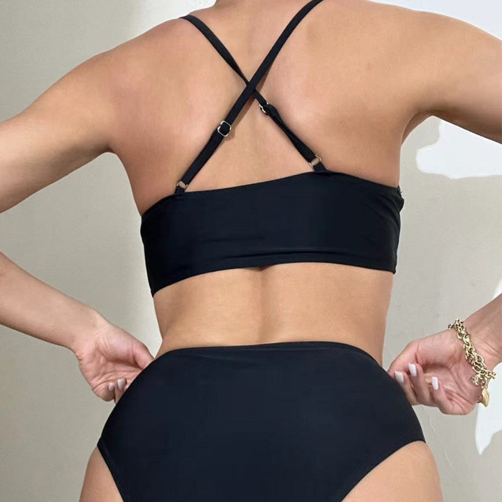 Damen Hochgeschnittener Bikini mit verspielten Trägern und hochwertigem Stoff