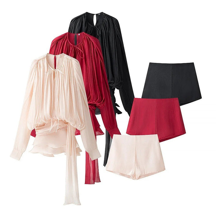 Set casual da donna con maniche voluminose alla camicia e eleganti pantaloncini W&W