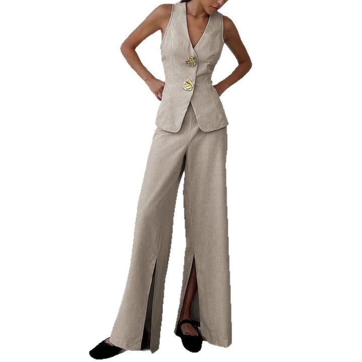 Ensemble elegante da donna composto da blazer senza maniche e pantaloni ampi