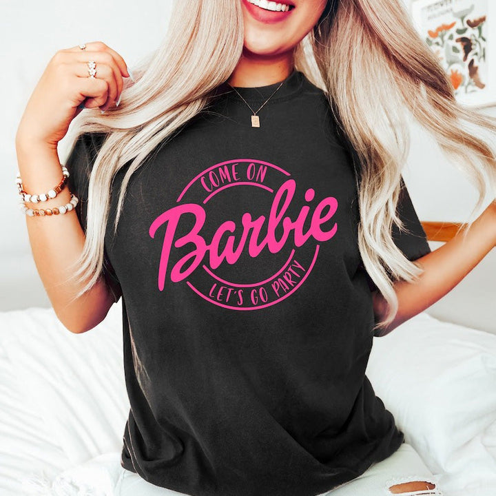 T-shirt imprimé Barbie fête rétro de Sandy
