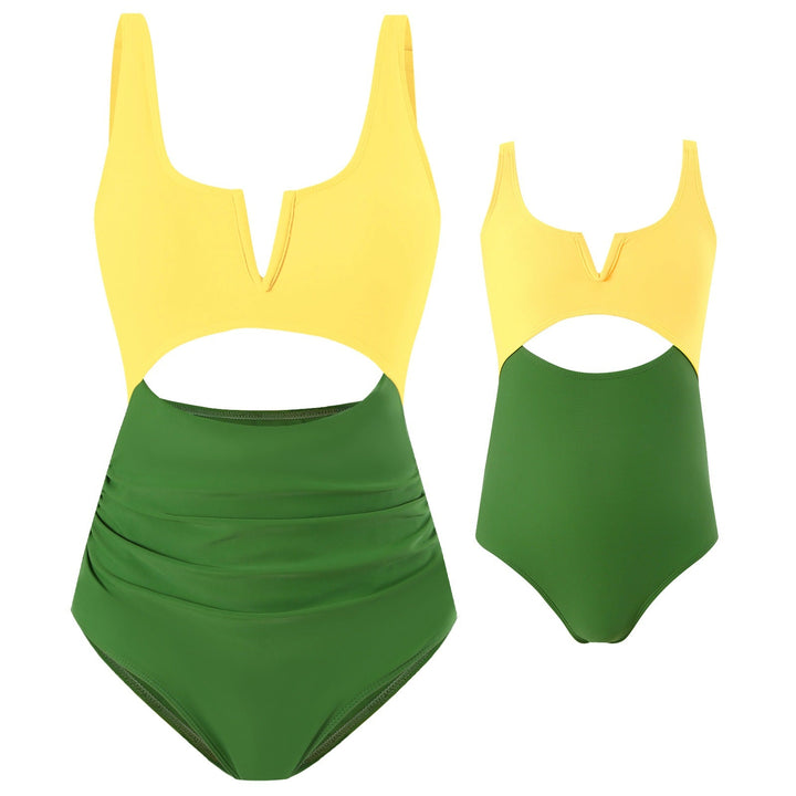 Costume da bagno due pezzi alla moda con cut-out – elegante e comodo per spiaggia e piscina