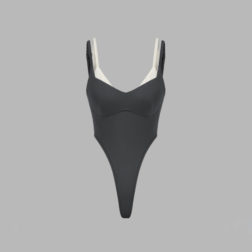 Damen Badeanzug mit innovativem Design und verstellbaren Trägern