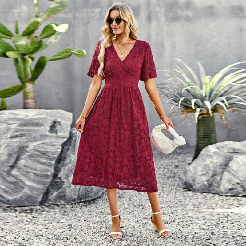Robe midi en dentelle Oasis du Désert – col V, manches virevoltantes, taille cintrée