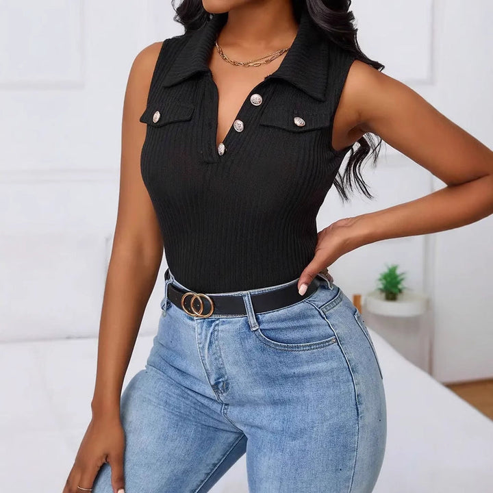 Maglione da donna body con colletto e dettagli con bottoni