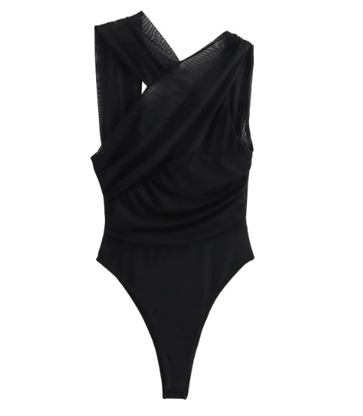 Elegante costume da bagno da donna con design avvolgente e dettaglio modellante