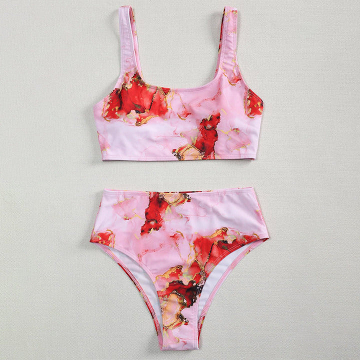 Set bikini da donna con sfumatura artistica e spacco alto sulle gambe