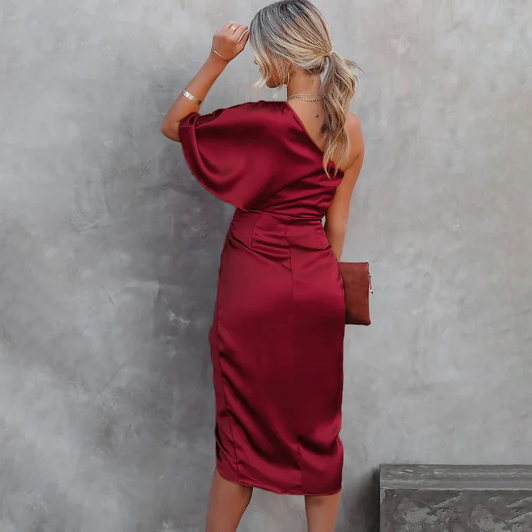 Robe midi asymétrique à une épaule – élégance audacieuse avec fente