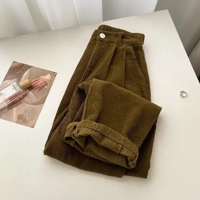 Mia - Pantalon en velours côtelé stylé avec taille haute