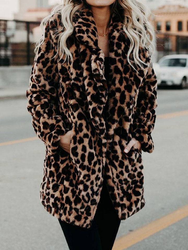 Cappotto invernale leopardato