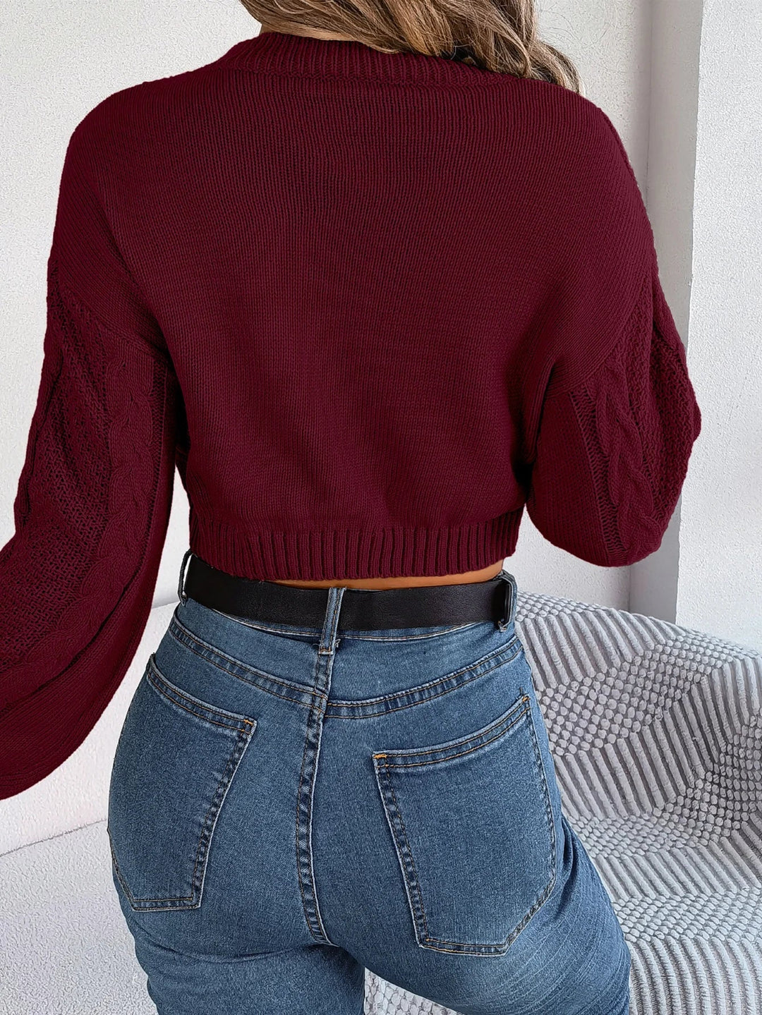 Rosalia - Modny sweter z krótkim rękawem