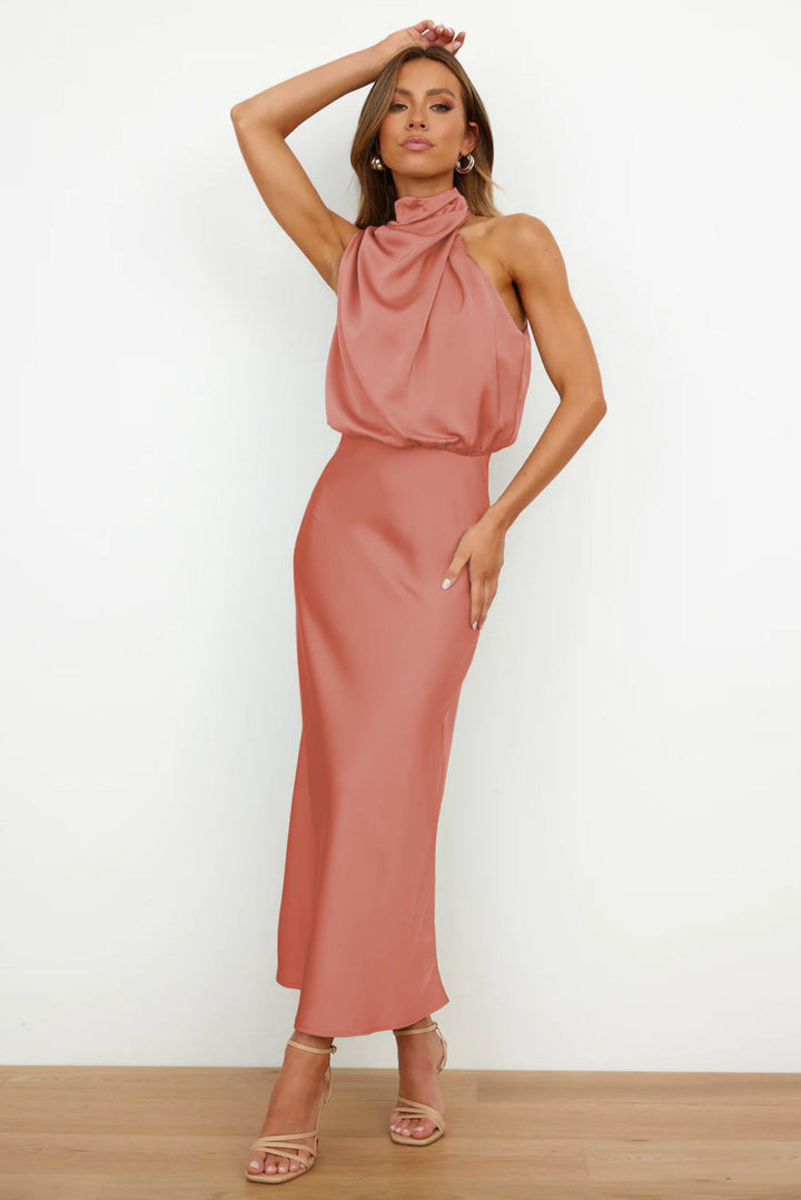 Aure Robe de soirée élégante – Silhouette féminine & design raffiné