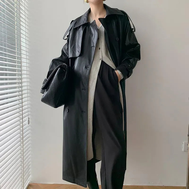 Eleganter Langer Ledermantel Mit Gürtel Für Damen | Perfekt für Alltägliche Anlässe
