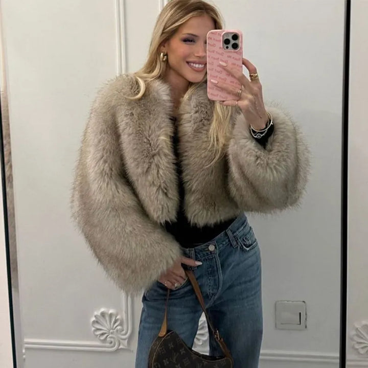 Mila - veste courte pour femmes en fausse fourrure