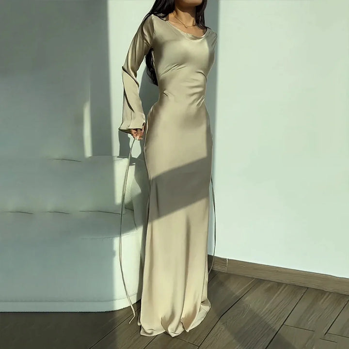 Lilianna - elegantes langärmeliges Partykleid aus Satin