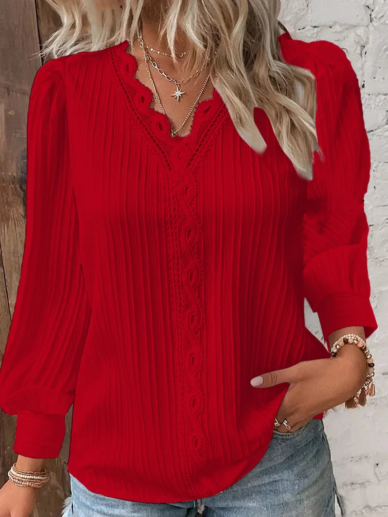 Camicetta da donna con pizzo e scollo a V – elegante e ariosa per tutti i giorni e l'ufficio