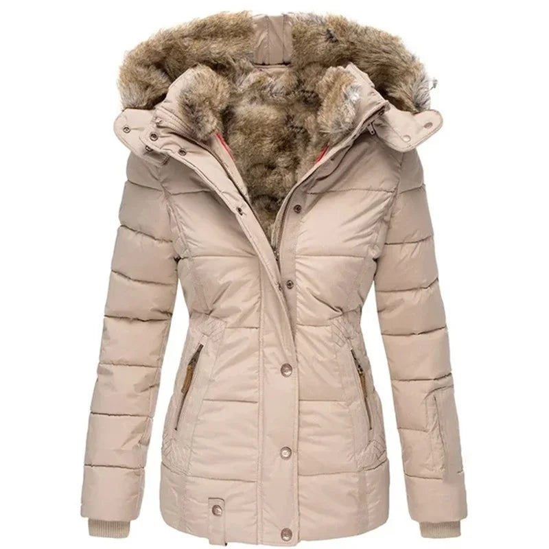 Danielle - Cappotto invernale elegante con cappuccio in pelliccia per donne