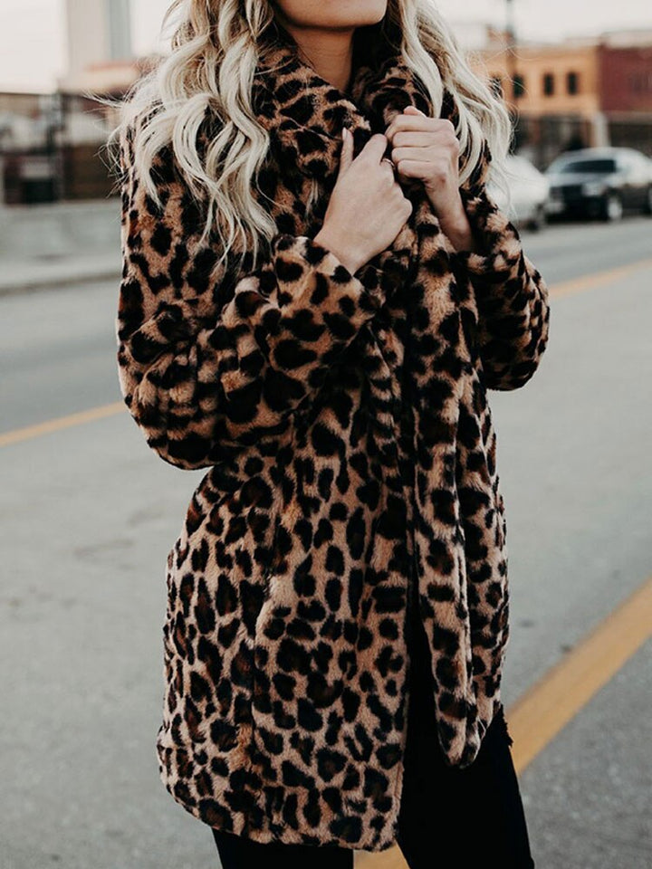 Cappotto invernale leopardato