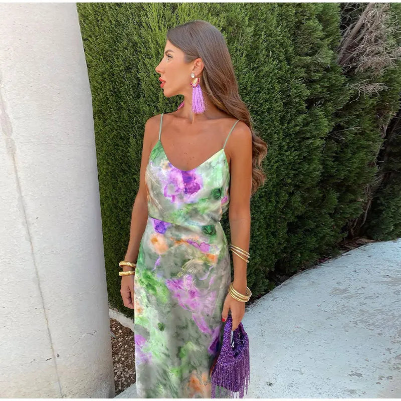 Abito lungo in satin con spalline sottili per donna – abito estivo lungo con motivo floreale ad acquerello e taglio fluido
