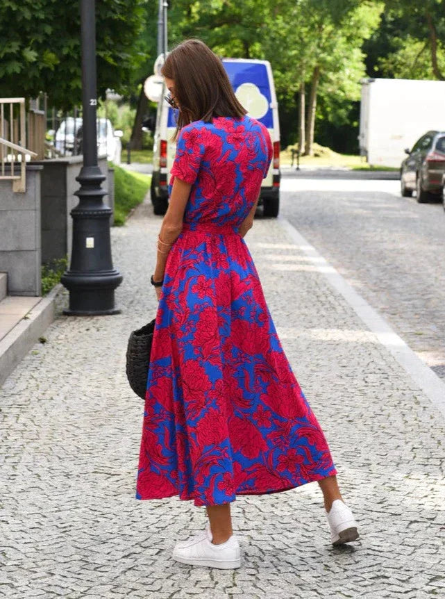 Vestito estivo donna – abito avvolgente con scollo a V e stampa floreale, manica corta, lunghezza al ginocchio