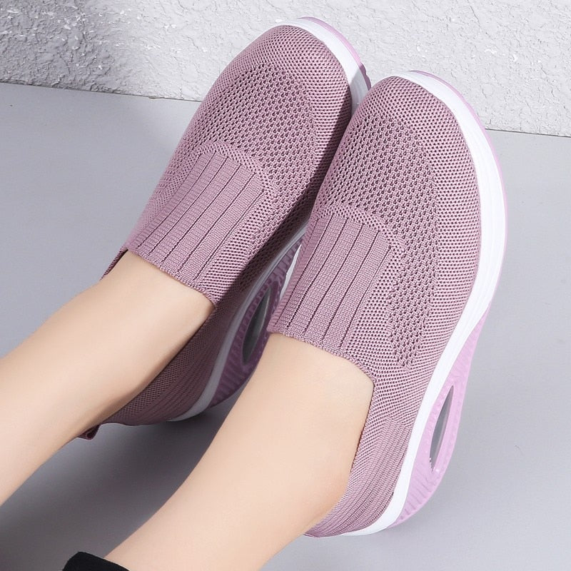 Slippers with air sole