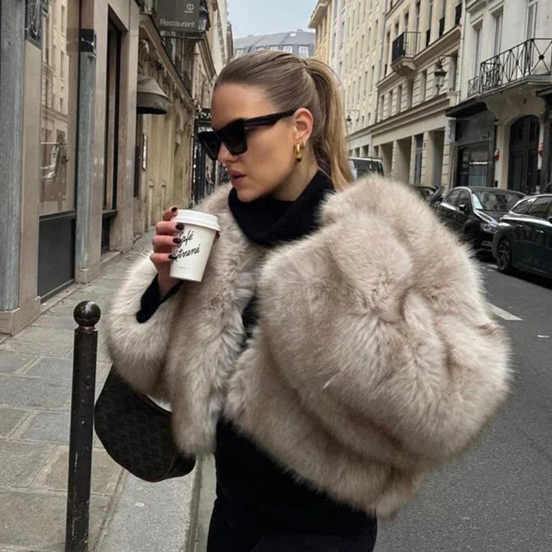 Mila - veste courte pour femmes en fausse fourrure