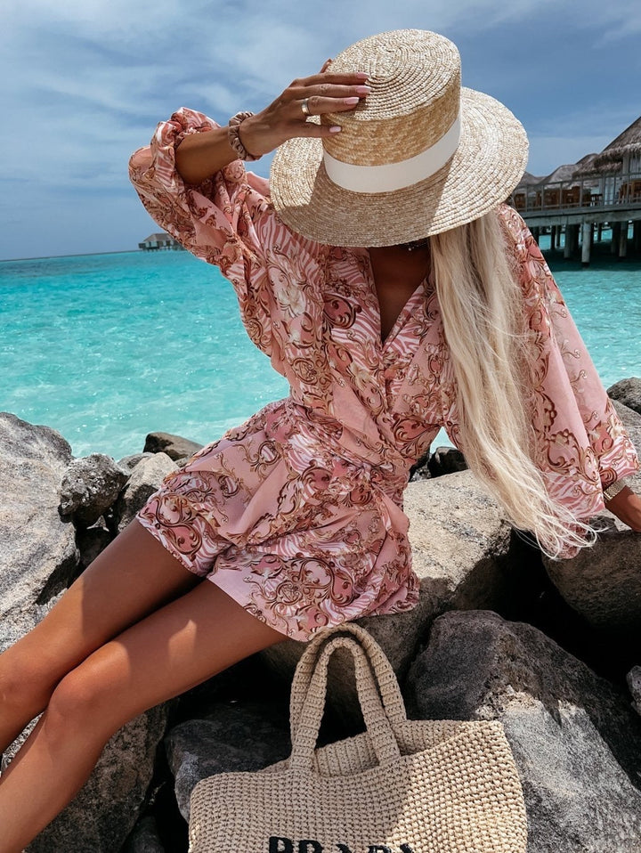 Leichter Sommer-Strandanzug mit langärmligem V-Ausschnitt und verspieltem Print – Perfekt für Strand & Urlaub