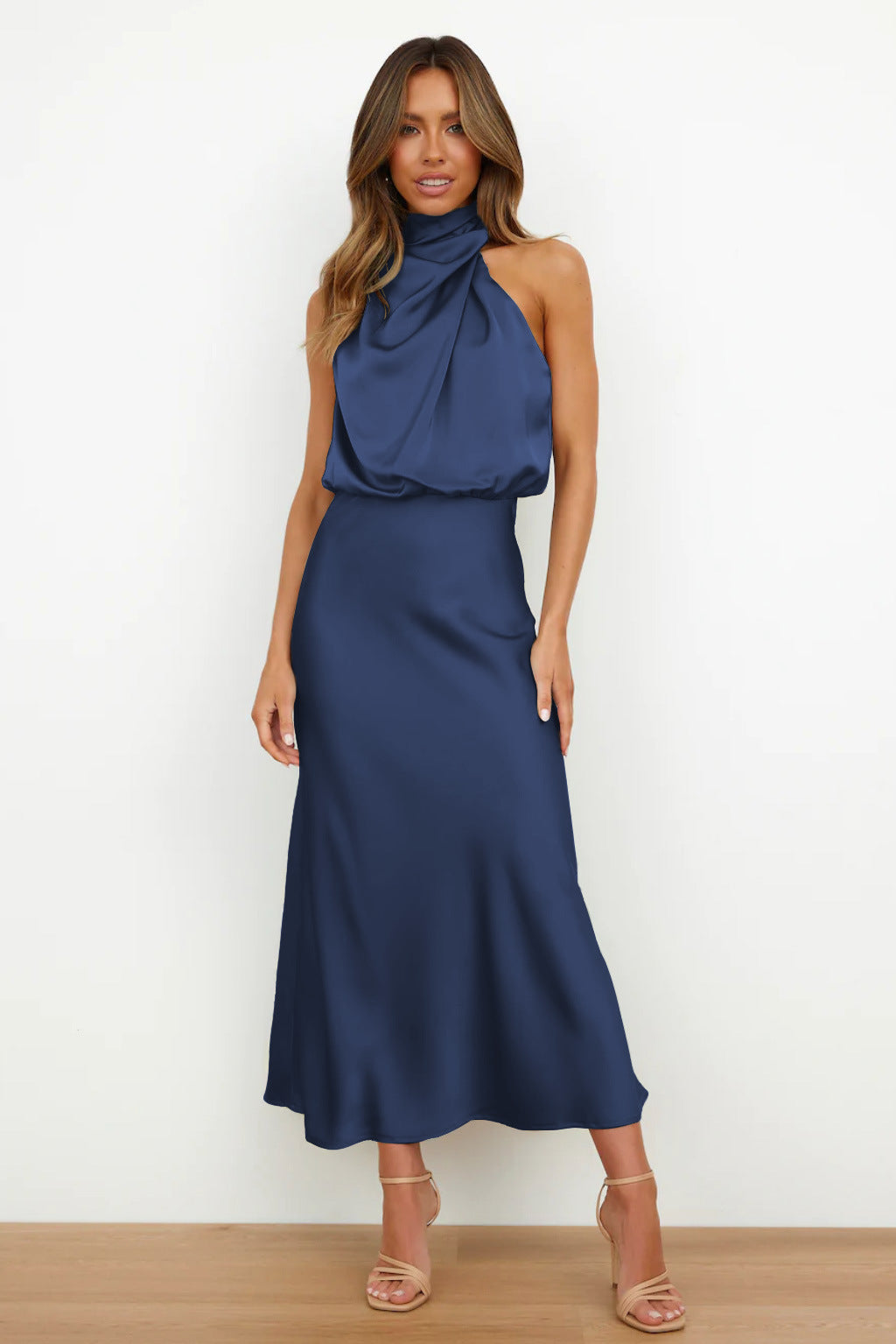 Aure Robe de soirée élégante – Silhouette féminine & design raffiné