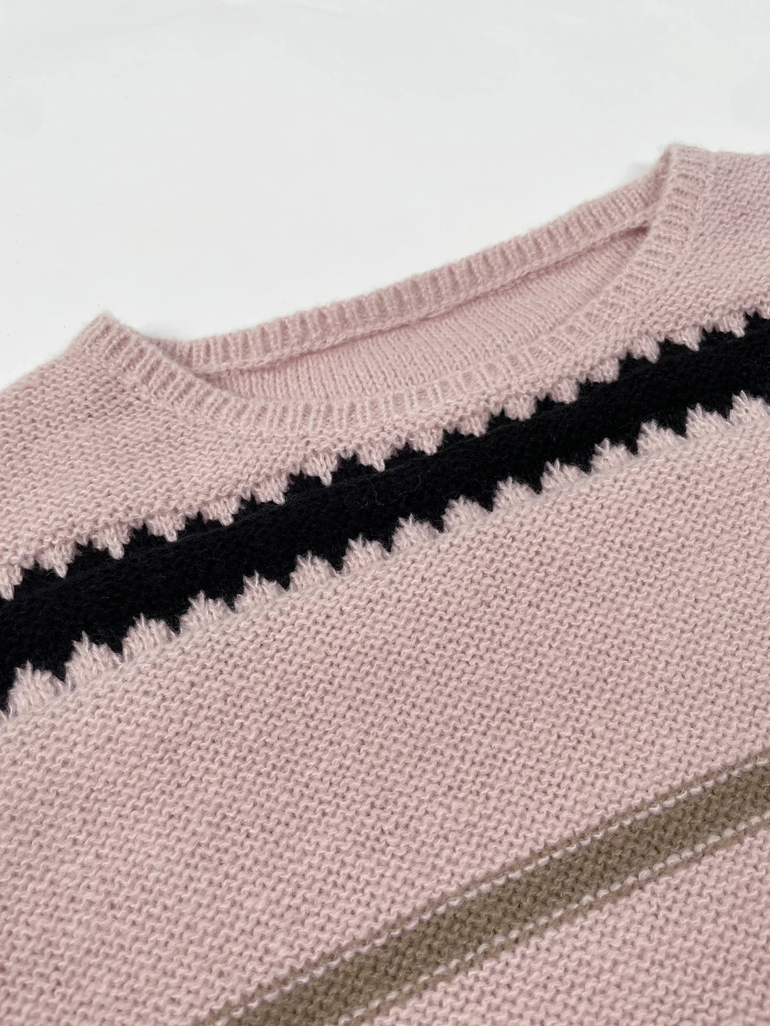 Naomi - trendy striped winter sweater