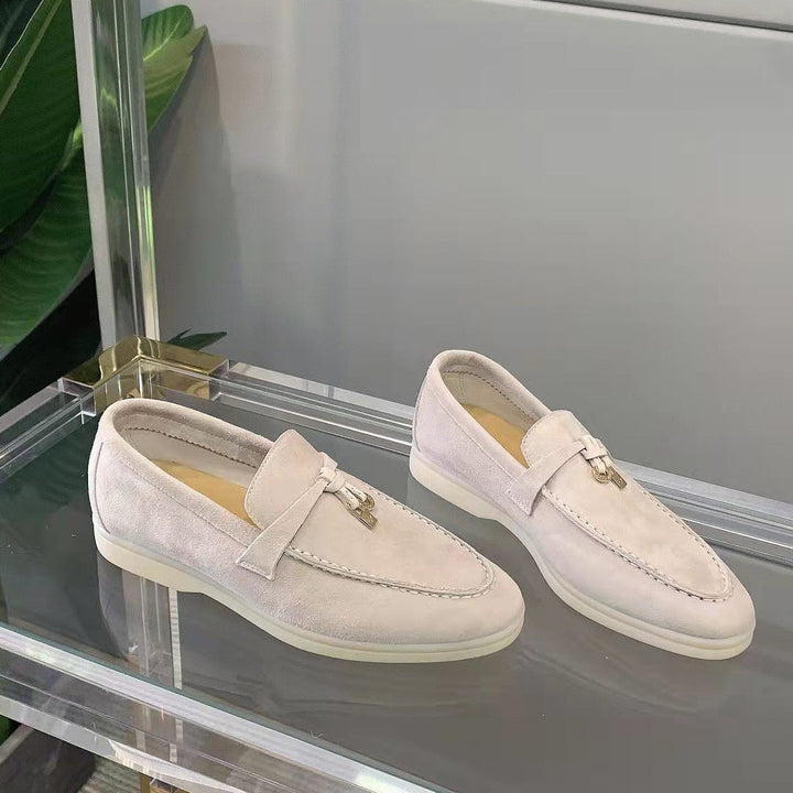 Sara Suede Loafers | Klasyczny i elegancki design, który z pewnością przyciąga uwagę