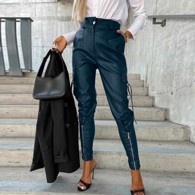 Pantalon en similicuir taille haute pour femmes – Pantalon ajusté avec poches et détails à fermeture éclair