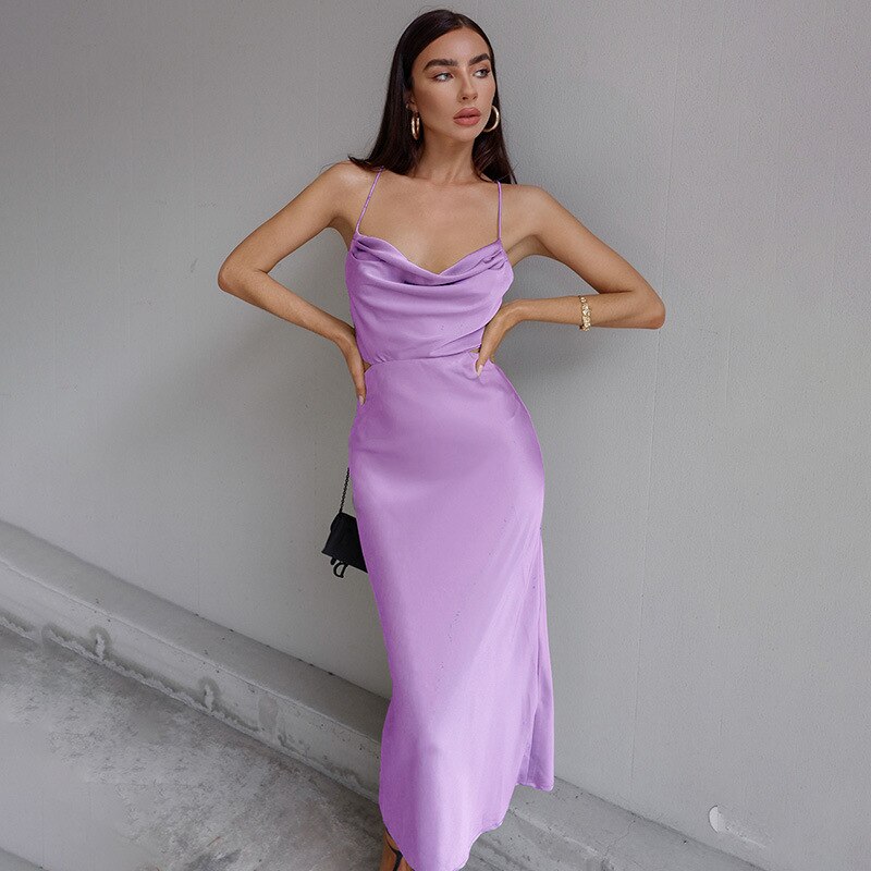 Elegantes Satin-Abendkleid mit Spaghettiträgern – Figurbetontes Maxi-Kleid für besondere Anlässe