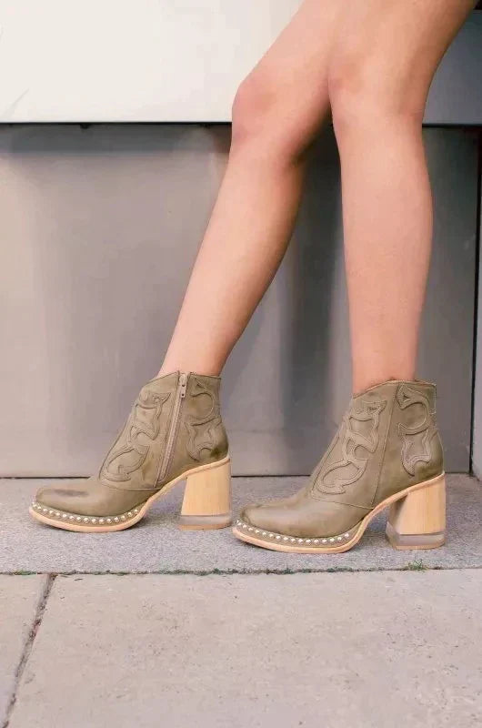 Stylische Vegane Leder-Stiefeletten mit Print und Hohem Absatz für Damen | Ideal für Herbst/Winter