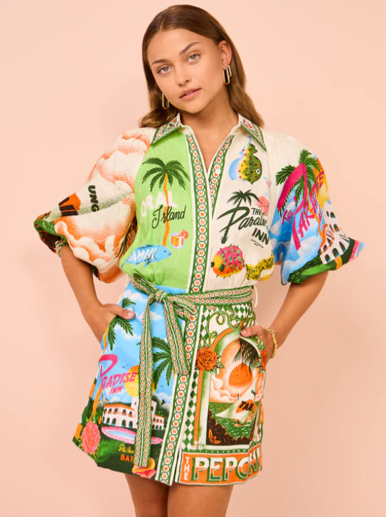 Vestito estivo a maniche corte originale con motivi vacanzieri, colletto a camicia e cintura in vita – vestito estivo per spiaggia, tempo libero e look resort