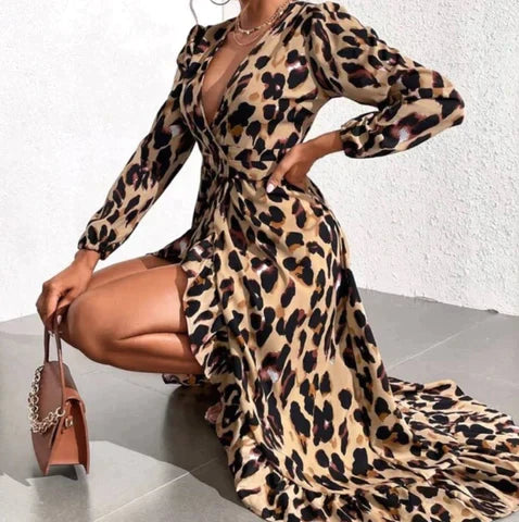 Robe portefeuille à motif léopard – robe midi avec décolleté en V et manches longues
