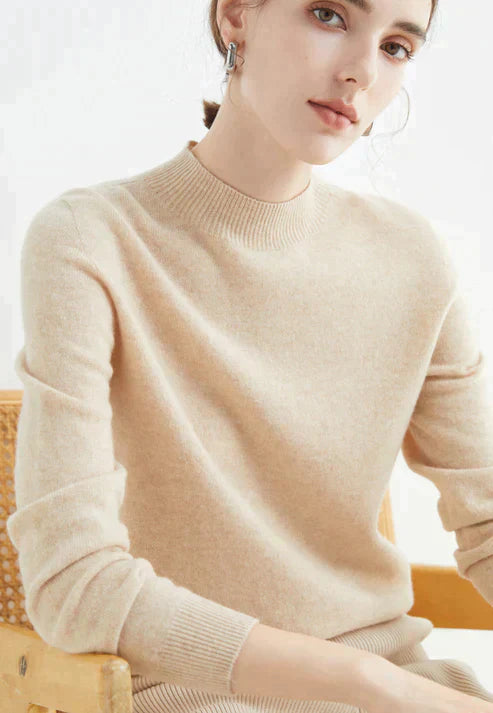 Many | Elegant turtleneck sweater for women