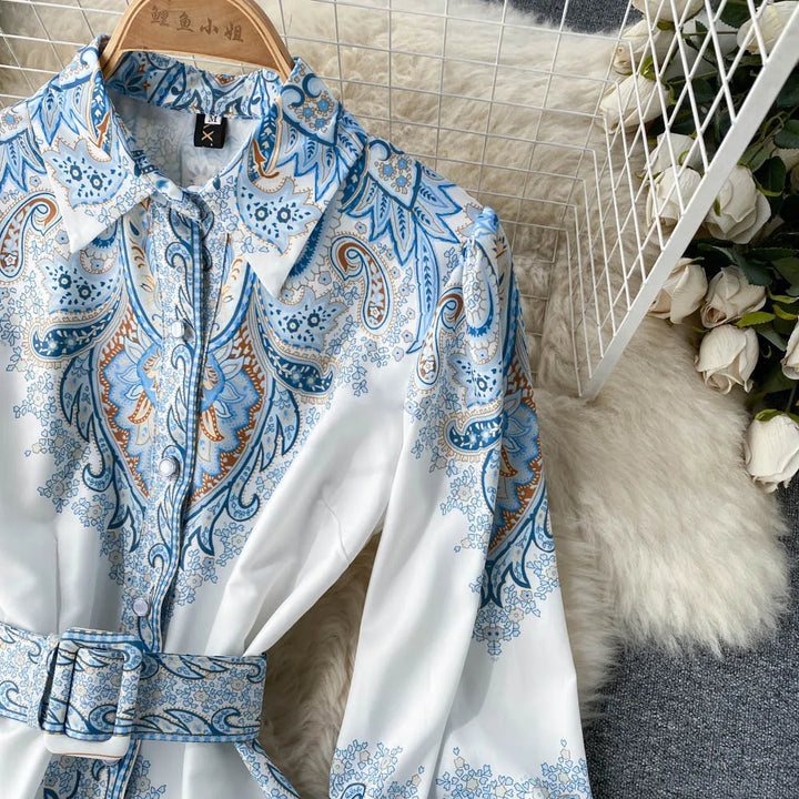 A-Linienkleid mit Blumenmuster und Gürtel - Elegantes Blumenkleid für Damen