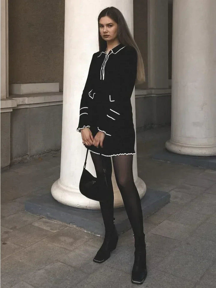 Kaylee - Langärmeliges Kleid mit Strickkragen und Rüschen