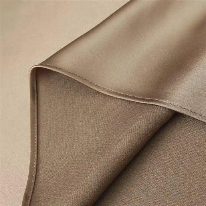 Lena - Robe midi élégante en satin