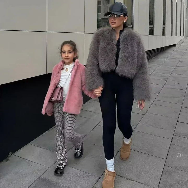 Kenzie - Elegant Plush Fur Coat